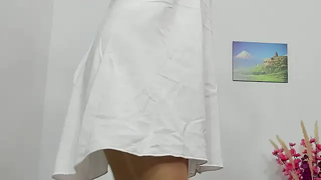 Snapshot of Latin_Mature975 chatting on October 22, 7:52 am Latin Mature975 online show from October 22, 7:52 am