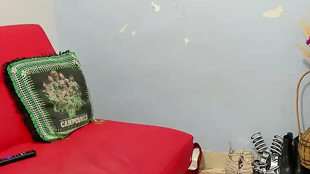 Snapshot of Latin_Mature975 chatting on November 23, 7:30 am Latin Mature975 online show from November 23, 7:30 am