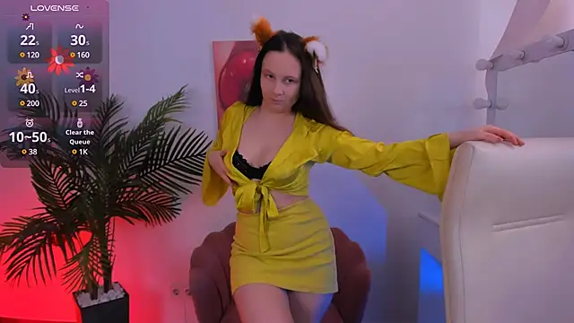Snapshot of Ketrin_n_ chatting on March 8, 6:21 am Ketrin n online show from March 8, 6:21 am