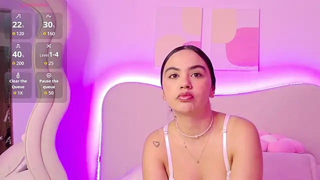 Snapshot of innocentlady_ chatting on October 17, 1:46 pm innocentlady online show from October 17, 1:46 pm