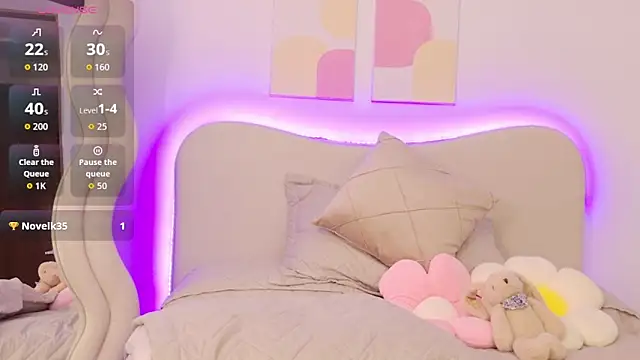 innocentlady  online show from March 10, 1:21 am