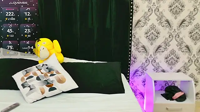 Sara Desire online show from October 1, 3:23 am