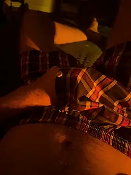 Snapshot of ArmpitsRSuperior chatting on November 16, 10:15 pm ArmpitsRSuperior online show from November 16, 10:15 pm