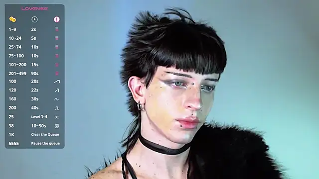 Snapshot of succubot chatting on October 23, 4:01 am succubot online show from October 23, 4:01 am