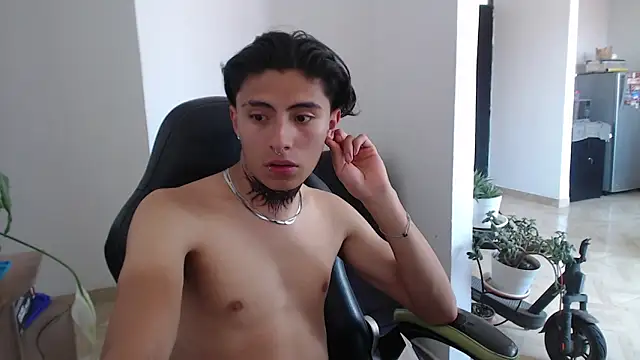 Snapshot of jay_dimarco2 chatting on November 30, 5:17 pm jay dimarco2 online show from November 30, 5:17 pm