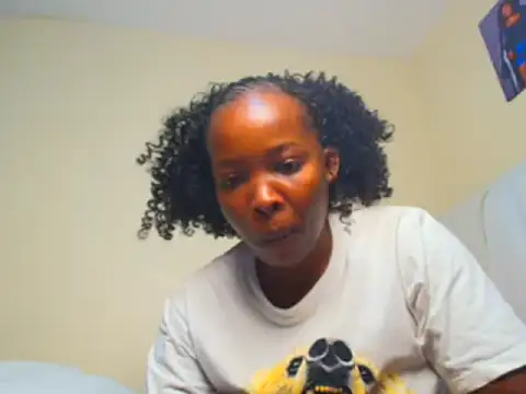 Snapshot of sweet_essin chatting on June 10, 7:40 am sweet essin online show from June 10, 7:40 am