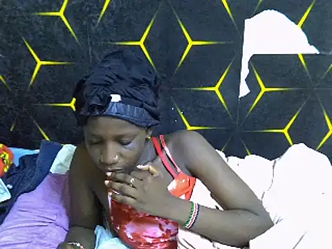 Snapshot of Spicey_diana chatting on February 15, 5:19 am Spicey diana online show from February 15, 5:19 am