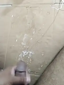 Snapshot of cenyon124 chatting on November 16, 4:12 pm cenyon124 online show from November 16, 4:12 pm