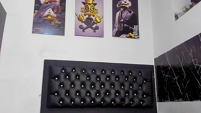 Snapshot of kriixtybrown chatting on November 13, 7:13 pm kriixtybrown online show from November 13, 7:13 pm