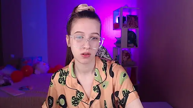 ur kitty   online show from March 3, 1:09 pm