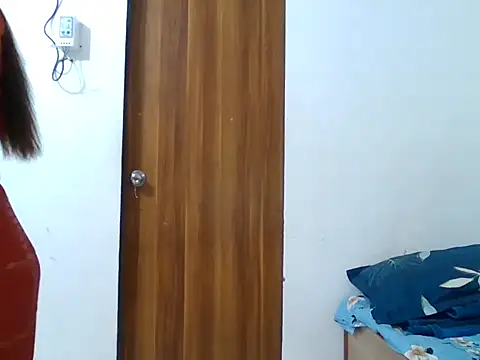 Snapshot of sparkling_queen chatting on March 6, 5:24 am sparkling queen online show from March 6, 5:24 am