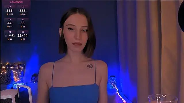 Snapshot of ellaamber chatting on January 11, 1:16 am ellaamber online show from January 11, 1:16 am