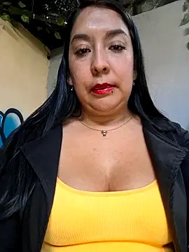 Bella keny online show from November 17, 6:24 pm