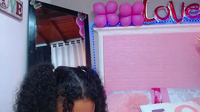 JessyZoe online show from February 19, 7:38 pm