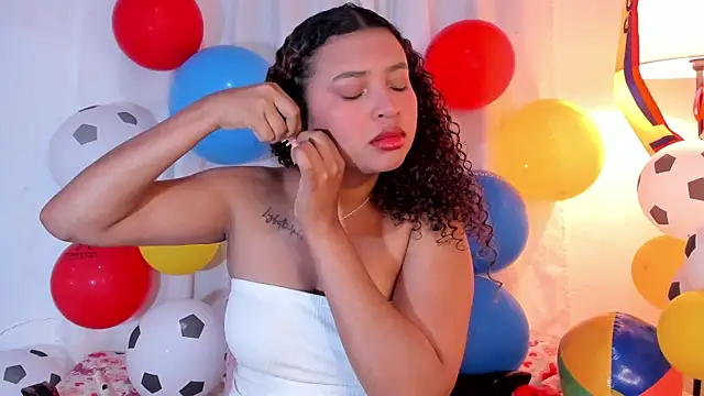 JessyZoe online show from June 26, 6:34 pm
