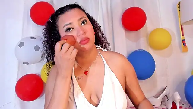 JessyZoe online show from July 9, 5:39 pm