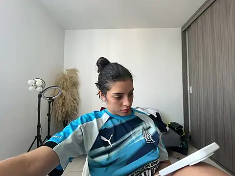 dakota le online show from July 22, 1:58 pm