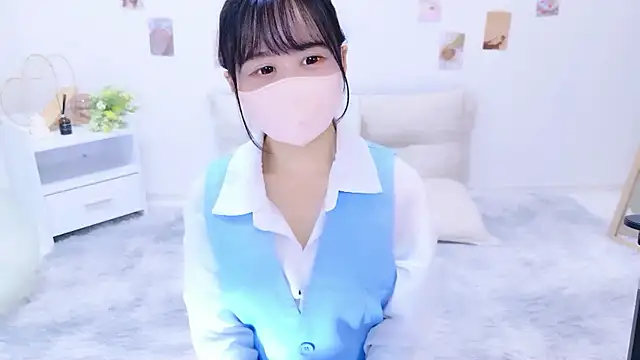 Snapshot of chihiro_ri chatting on September 17, 7:10 am chihiro ri online show from September 17, 7:10 am
