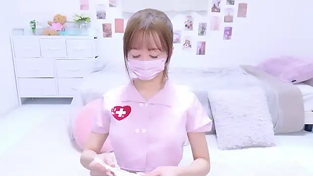 Snapshot of chihiro_ri chatting on October 10, 11:15 pm chihiro ri online show from October 10, 11:15 pm
