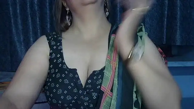 Snapshot of Kajal_G chatting on February 4, 1:56 am Kajal G online show from February 4, 1:56 am