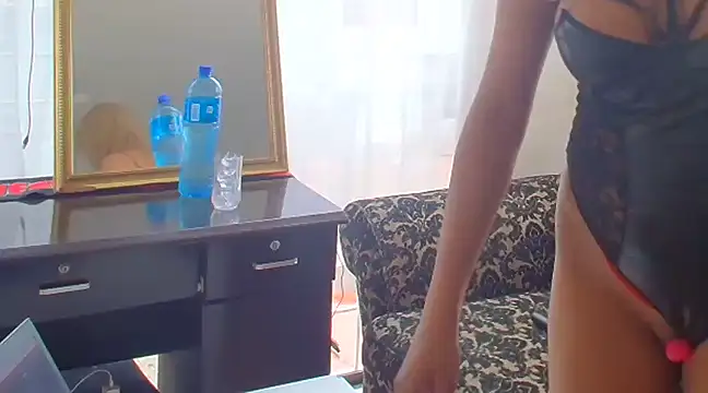 Snapshot of karmicQueen669 chatting on December 21, 3:42 pm karmicQueen669 online show from December 21, 3:42 pm