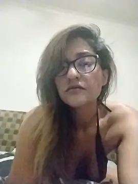 Snapshot of karmicQueen669 chatting on April 1, 6:16 pm karmicQueen669 online show from April 1, 6:16 pm