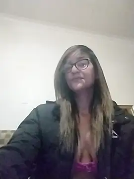 Snapshot of karmicQueen669 chatting on May 14, 5:31 pm karmicQueen669 online show from May 14, 5:31 pm