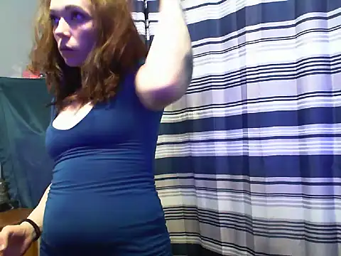 Genevieve143 online show from January 12, 9:19 am