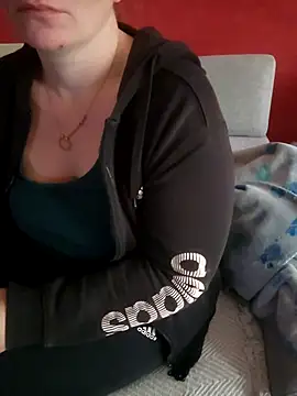 cruellaculdenfer67 online show from October 3, 7:49 am