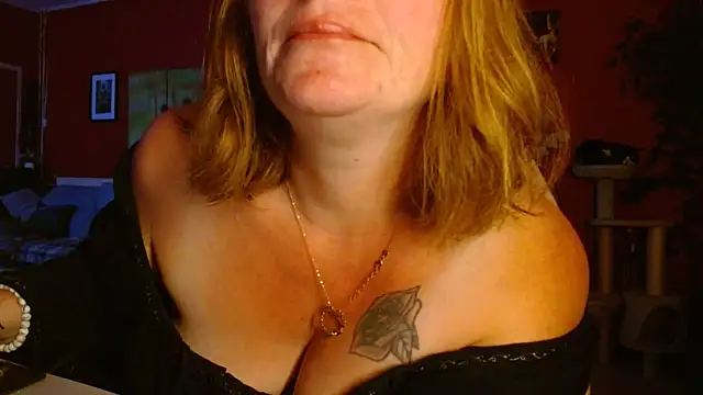 Snapshot of cruellaculdenfer67 chatting on June 3, 8:58 pm cruellaculdenfer67 online show from June 3, 8:58 pm