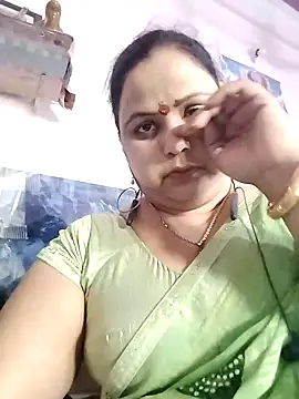 Snapshot of Kiyara7 chatting on February 3, 2:47 am Kiyara7 online show from February 3, 2:47 am