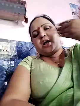 Snapshot of Kiyara7 chatting on February 3, 6:34 am Kiyara7 online show from February 3, 6:34 am