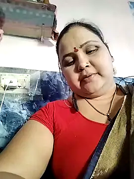 Snapshot of Kiyara7 chatting on February 8, 7:59 am Kiyara7 online show from February 8, 7:59 am