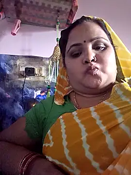Snapshot of Kiyara7 chatting on October 1, 9:37 am Kiyara7 online show from October 1, 9:37 am