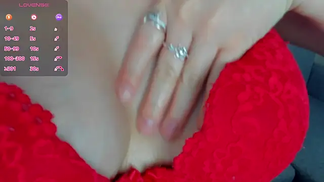 Snapshot of MilaDreamer chatting on January 21, 3:48 am MilaDreamer online show from January 21, 3:48 am