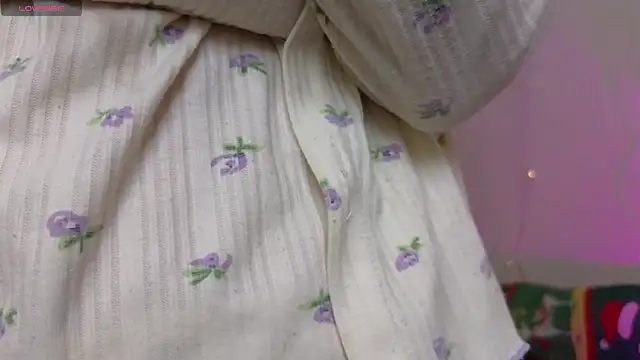 christy memeow online show from November 29, 3:26 pm