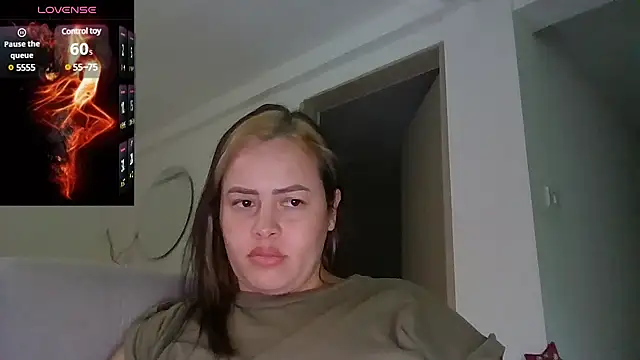 saramartinez1000 online show from December 15, 10:26 pm