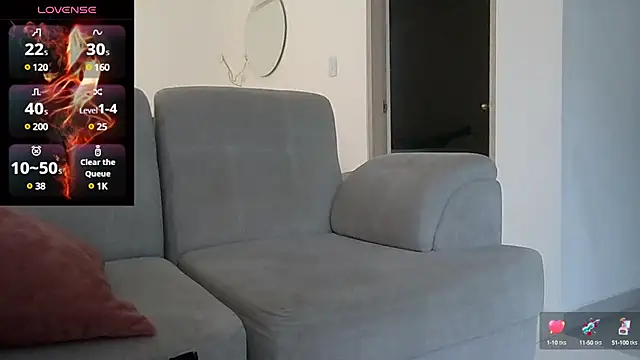 saramartinez1000 online show from February 9, 6:26 pm