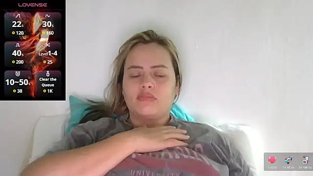 saramartinez1000 online show from February 10, 3:32 pm