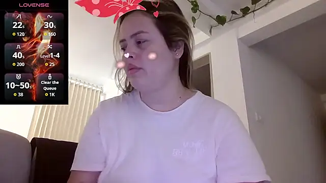 saramartinez1000 online show from September 14, 3:33 pm