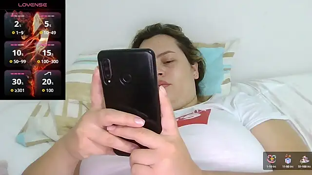 saramartinez1000 online show from September 20, 3:35 pm