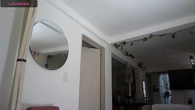Snapshot of saramartinez1000 chatting on July 28, 4:39 pm saramartinez1000 online show from July 28, 4:39 pm