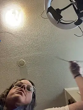 Snapshot of velvetta_ chatting on October 30, 5:57 pm velvetta online show from October 30, 5:57 pm