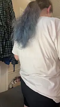 Snapshot of velvetta_ chatting on November 8, 7:45 pm velvetta online show from November 8, 7:45 pm