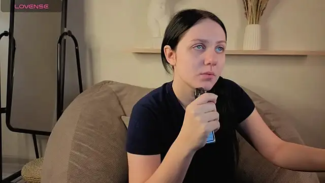 Snapshot of Kvetachka chatting on November 20, 1:17 am Kvetachka online show from November 20, 1:17 am