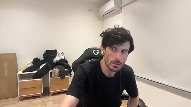 nicolaaaaas online show from October 19, 2:23 am