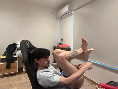 nicolaaaaas online show from October 20, 6:19 pm