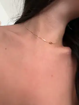 AliceJovovich online show from September 12, 11:10 am