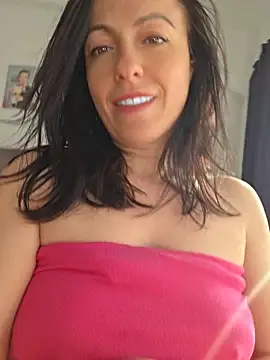 Snapshot of lovewildguy1 chatting on May 16, 4:42 am lovewildguy1 online show from May 16, 4:42 am