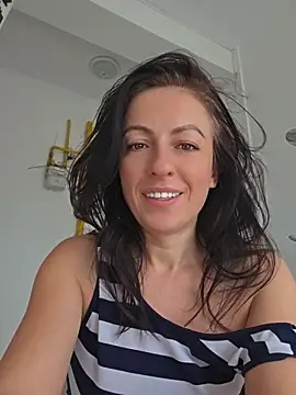 lovewildguy1 online show from July 27, 5:36 am